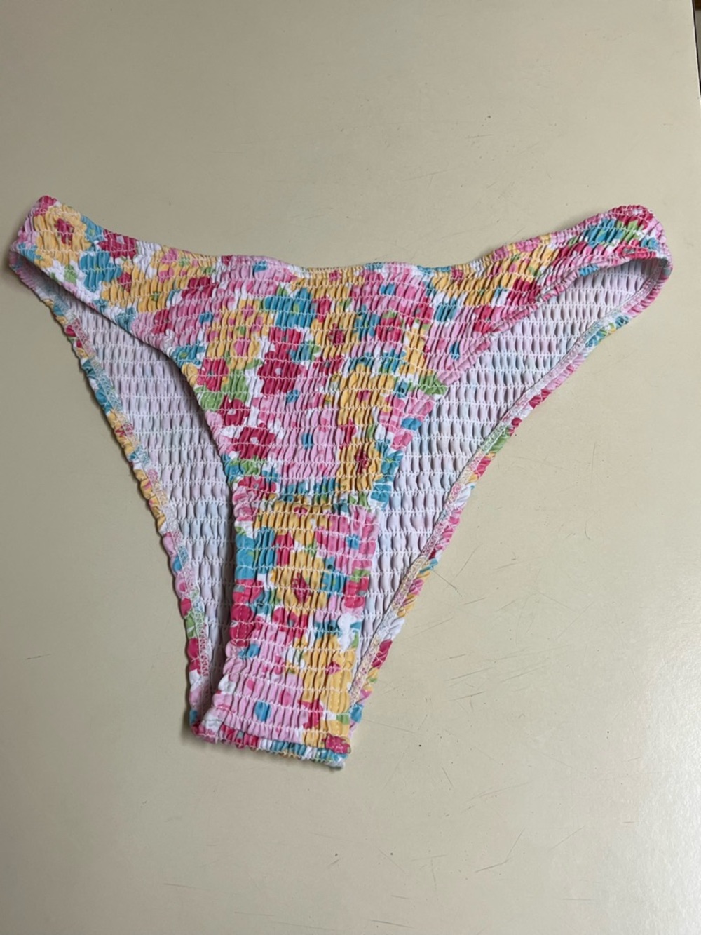 Shein Women’s White Floral Bikini Bottom - Size Small - NWOT